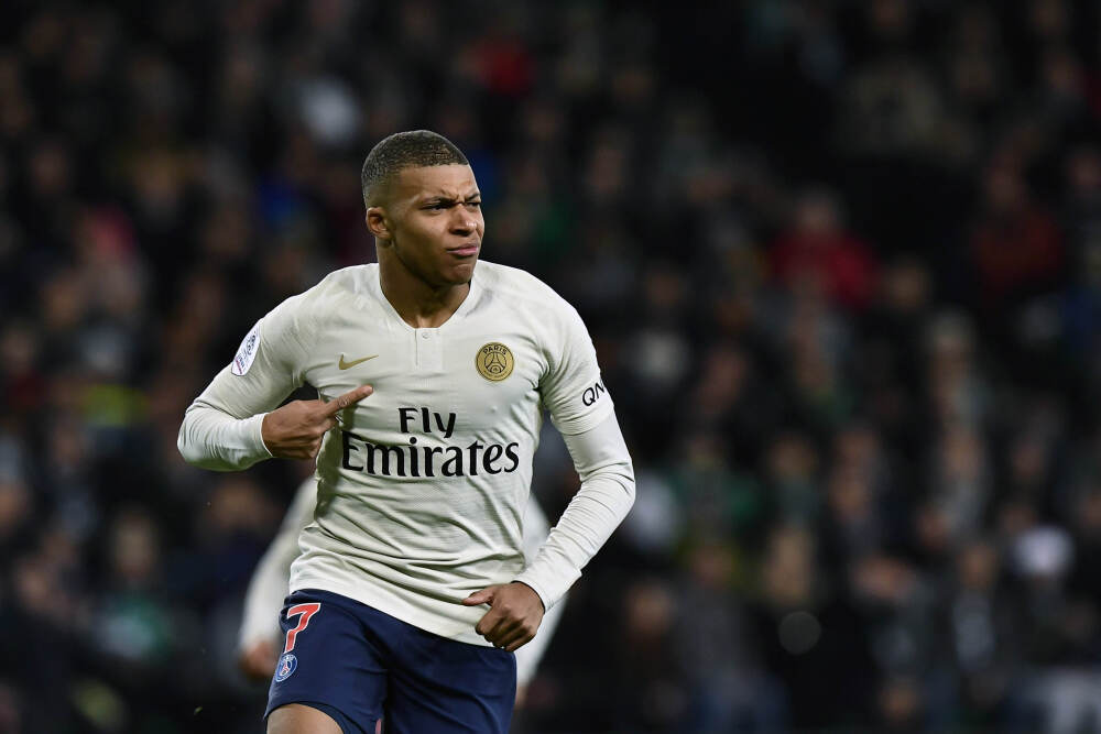 资金抢筹中证A500: 新核心资产的“定价权”争夺战